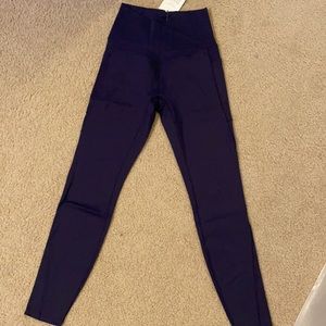 COPY - Halara cross waist leggings